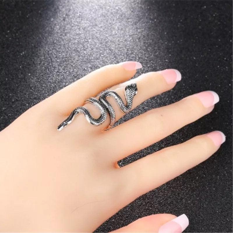 Anneau serpent porte-bonheur