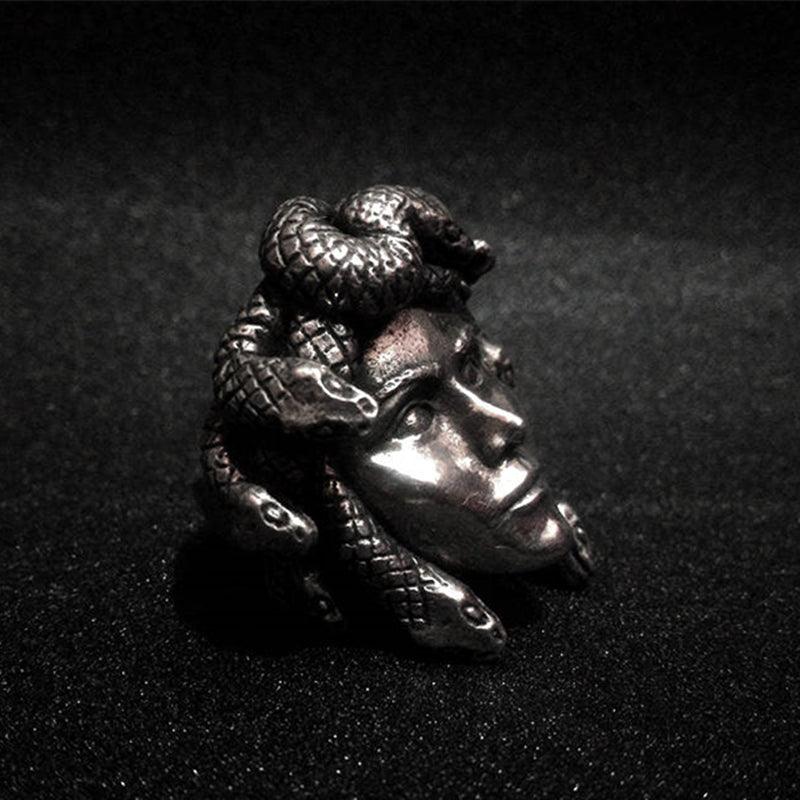 Anneau amulette de protection mythologique Méduse