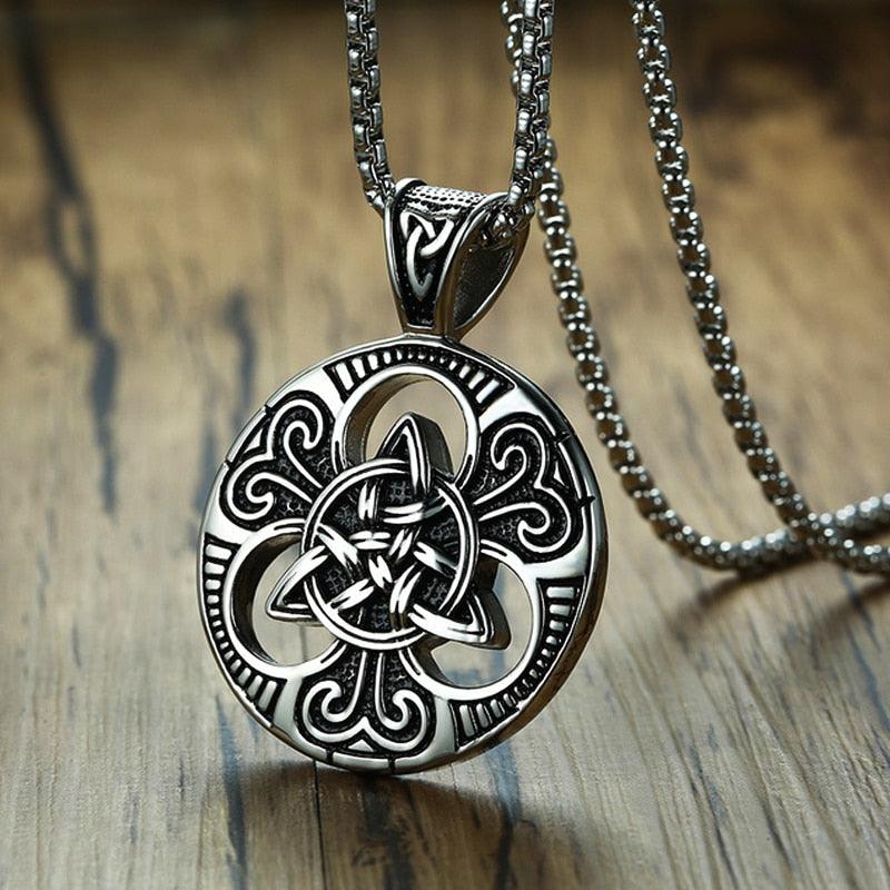 Collier amulette de protection nordique