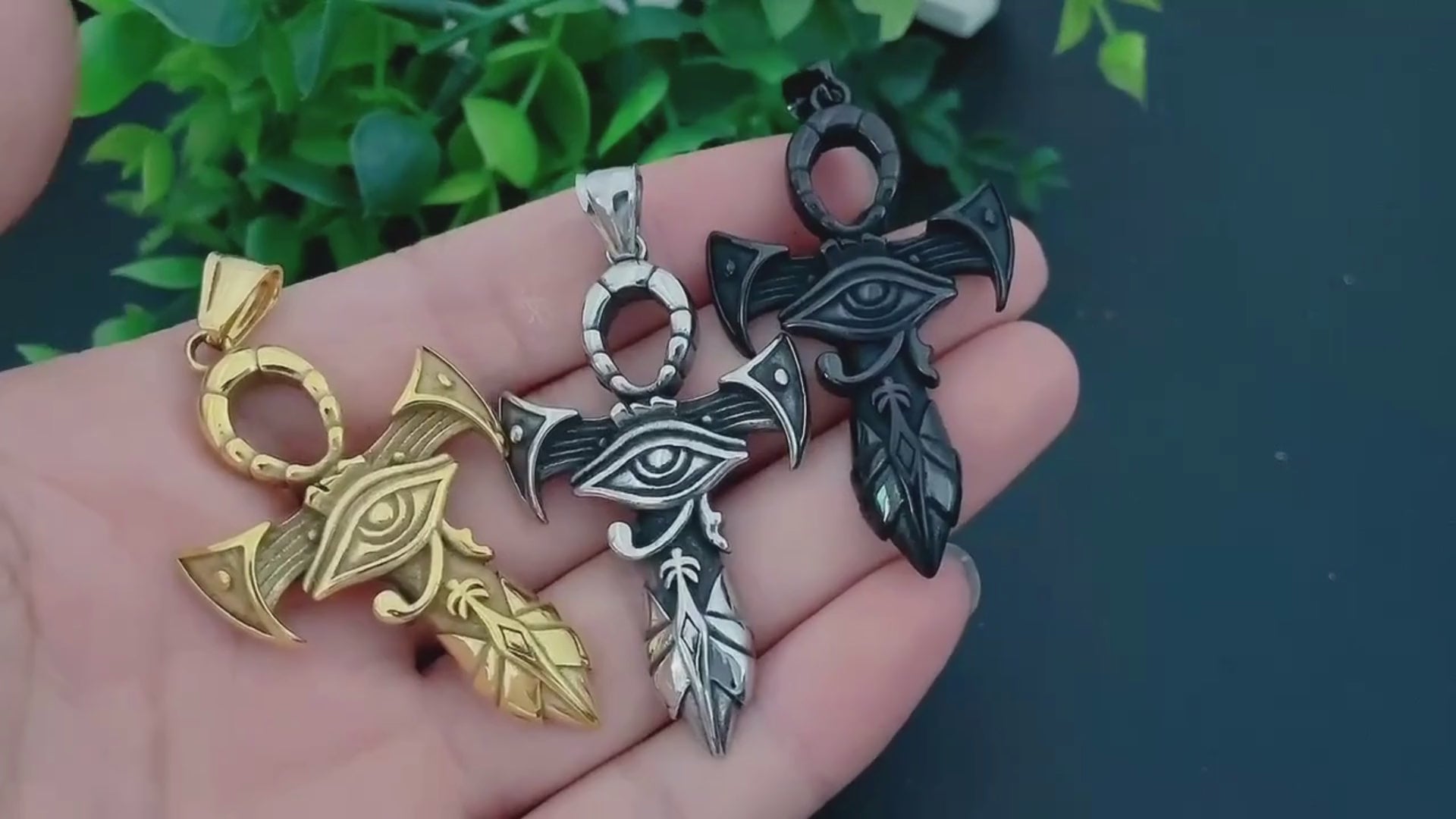 Collier amulette égyptienne dieu Horus