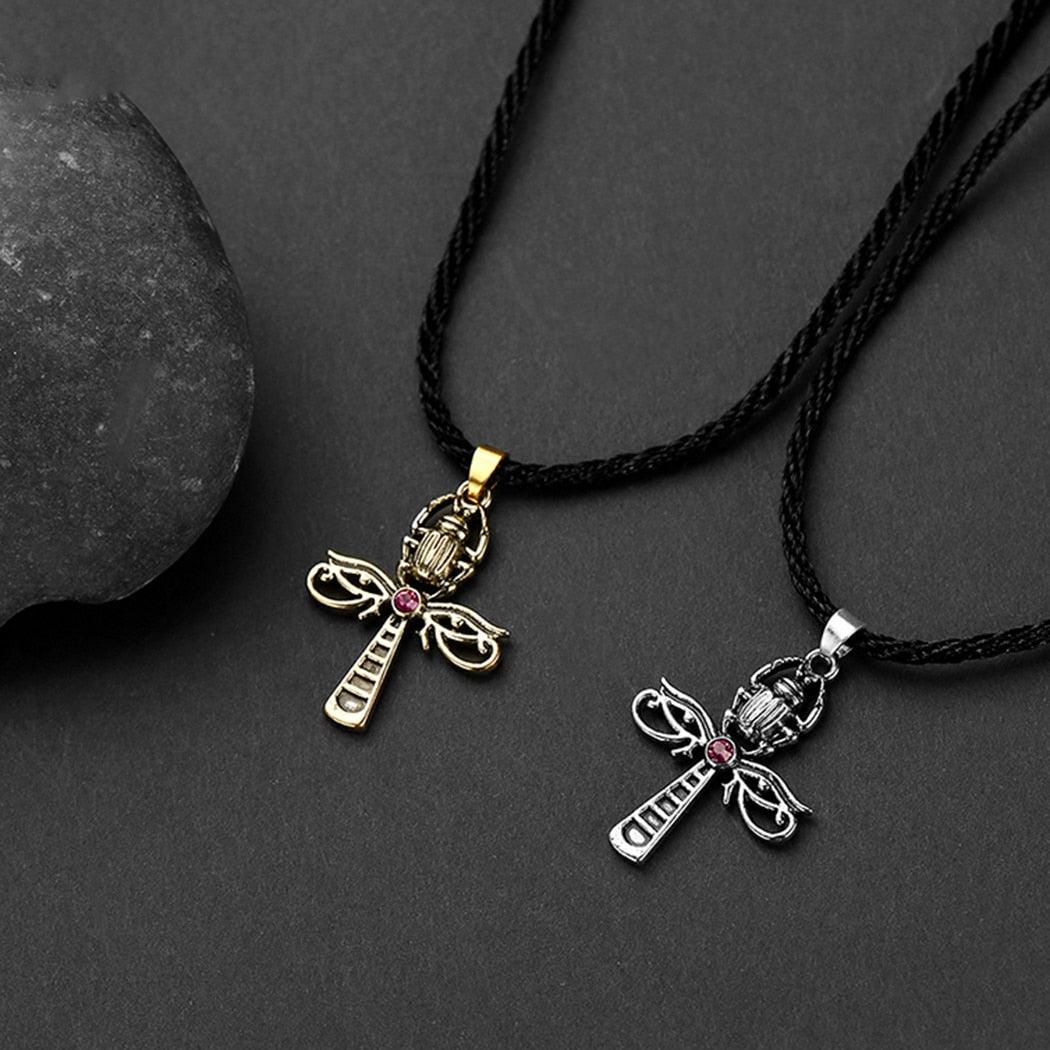 Collier talisman égyptien scarabée