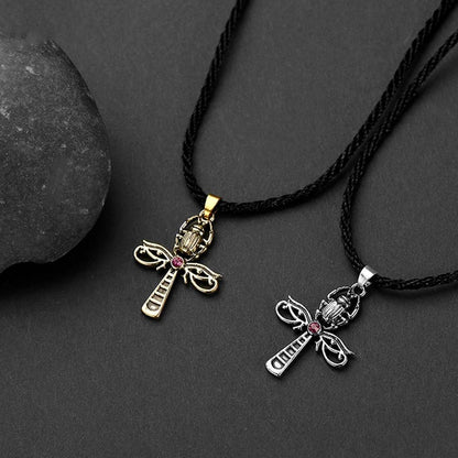 Collier talisman égyptien scarabée