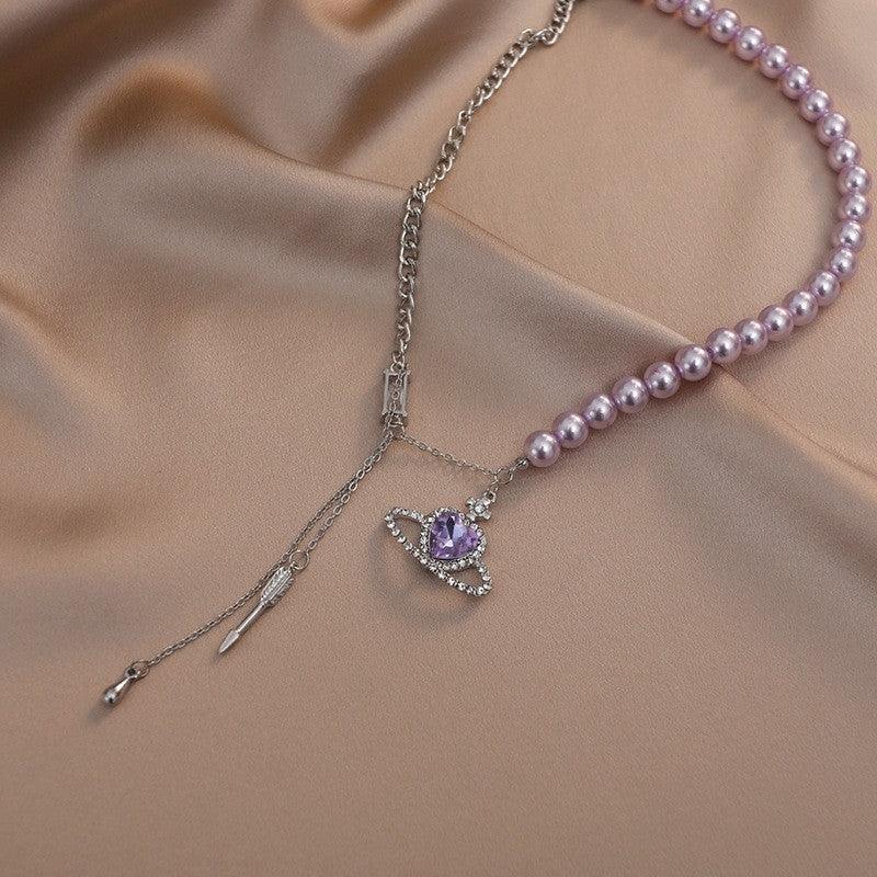 Coller amulette de protection univers saturne