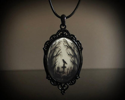 Pendentif talisman gothique corbeau