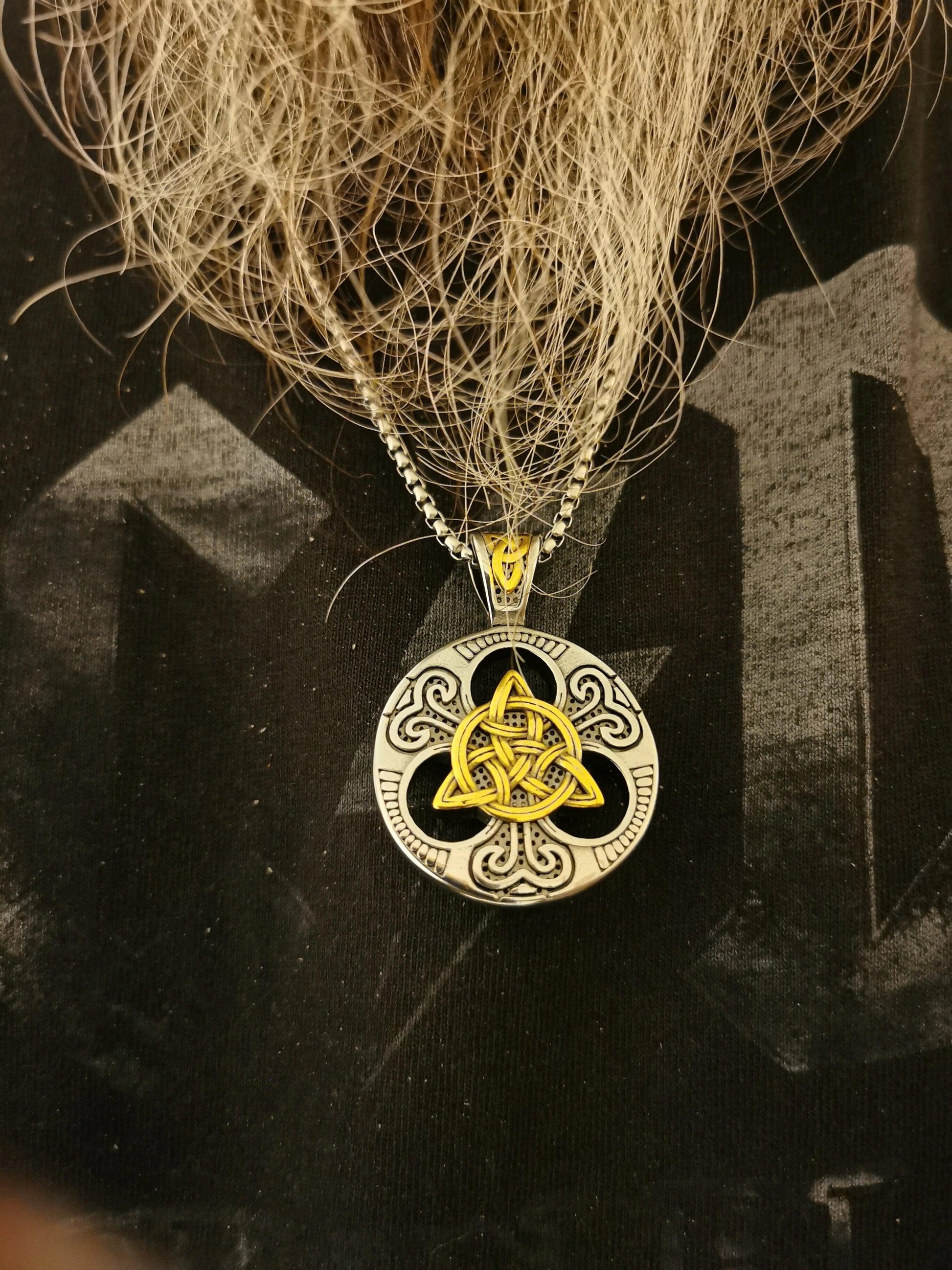 Collier talisman nordique