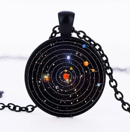 Collier talisman protection univers