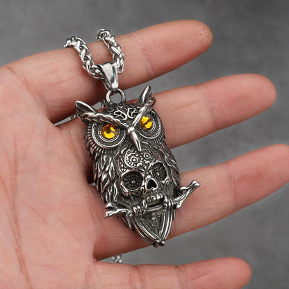 Pendentif hibou tête de mort
