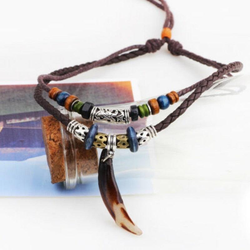 Collier amulette viking dent de loup