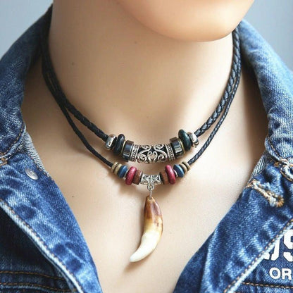 Pendentif viking de protection Dent de Loup