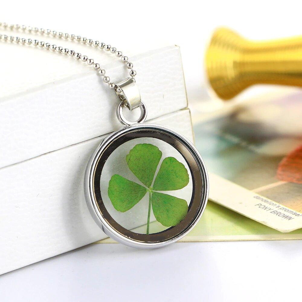 Pendentif trèfle 4 feuilles