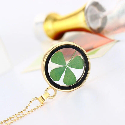 Collier porte chance trèfle à 4 feuilles